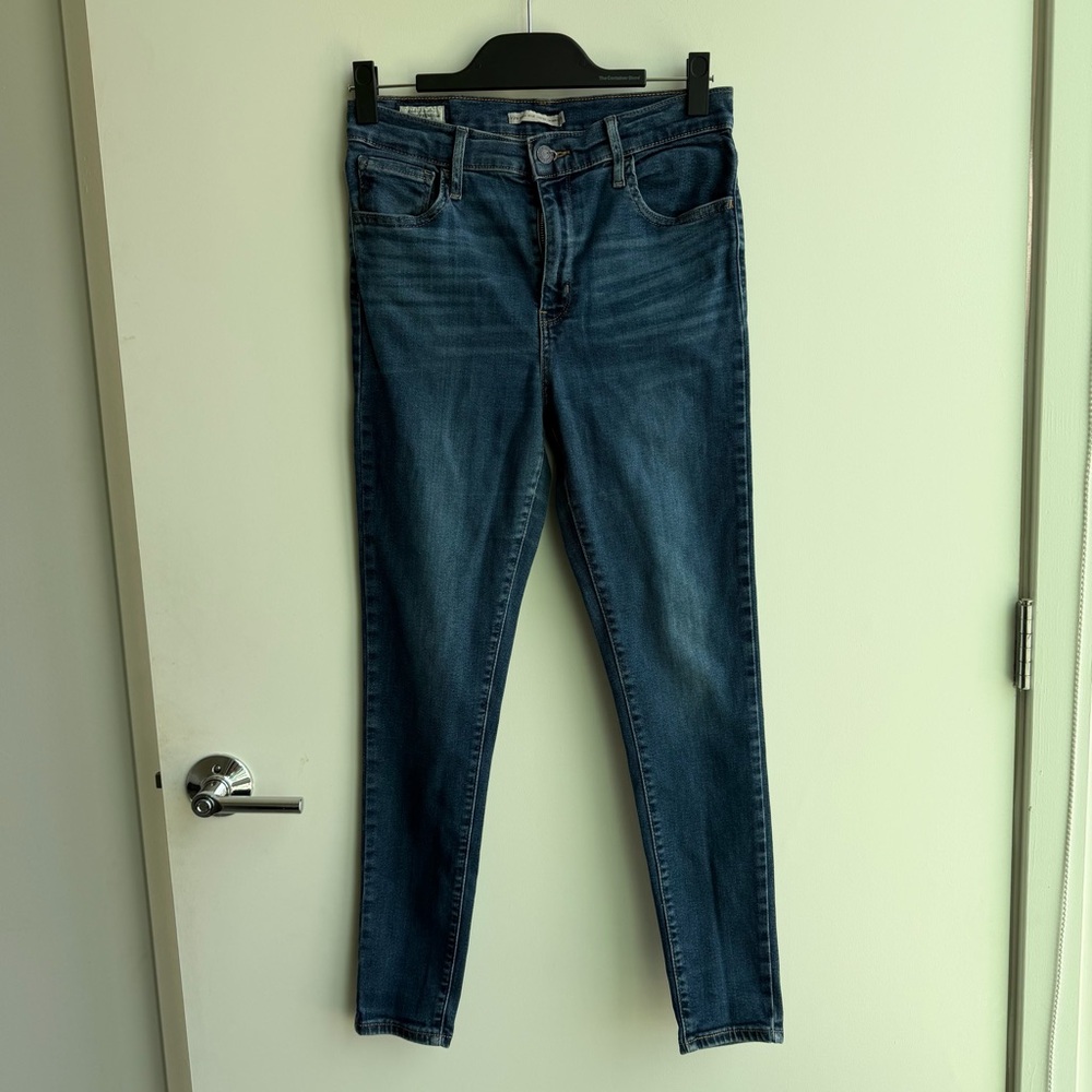 Levi's 720 High Rise Super Skinny Jeans Size 29 Medium Wash